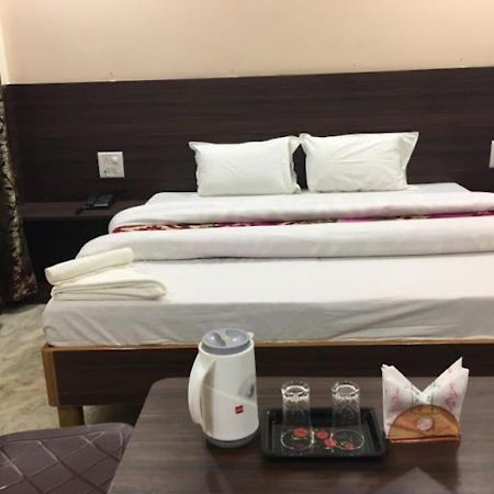 Liberty Guest House Varanasi Esterno foto