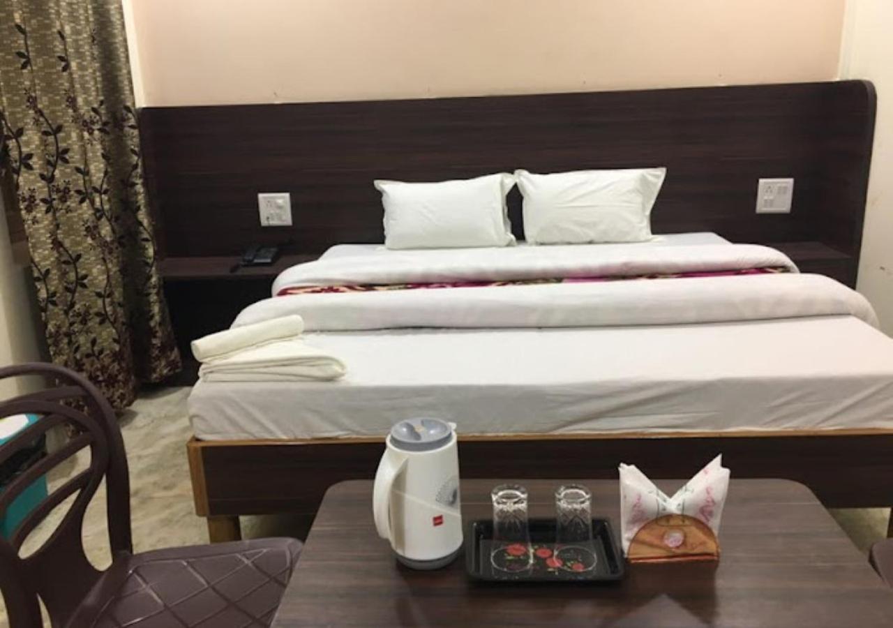 Liberty Guest House Varanasi Esterno foto