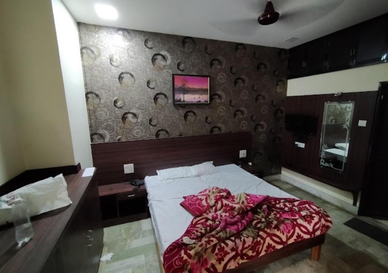 Liberty Guest House Varanasi Esterno foto